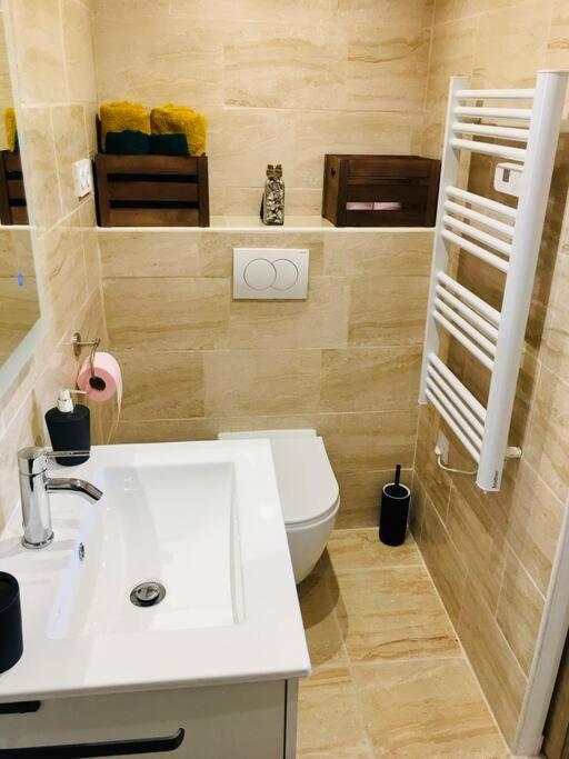 Bleu Lavande 1 - Appartement Cosy Ambiance Village Istres Exterior photo